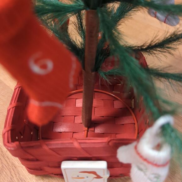 Hallmark Countdown To Christmas Advent Tree Stockings Ornaments Basket - Picture 6 of 10